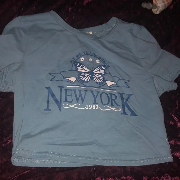 I am selling this crop top I order offline because it is a small. - Picture 1 of 1